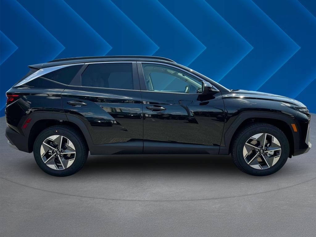 new 2025 Hyundai Tucson car, priced at $28,905