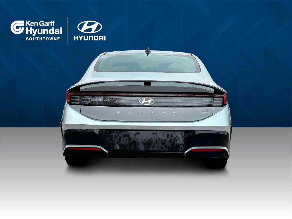 new 2024 Hyundai Sonata car, priced at $27,048