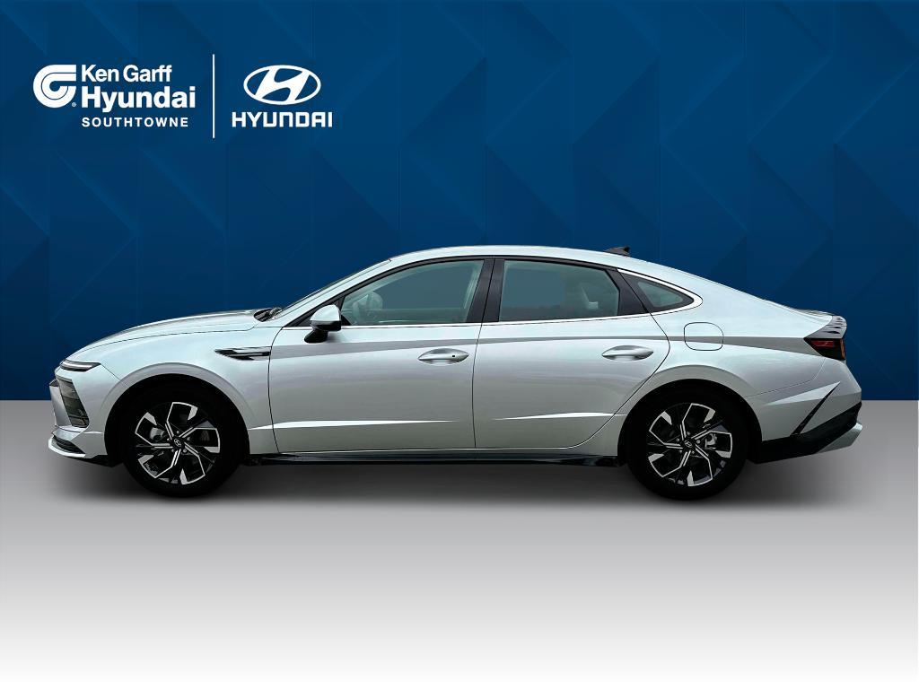 new 2024 Hyundai Sonata car, priced at $27,048