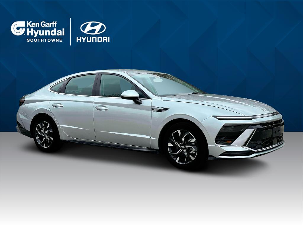 new 2024 Hyundai Sonata car, priced at $27,048