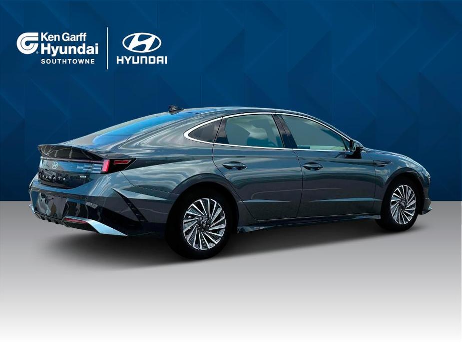 new 2025 Hyundai Sonata Hybrid car, priced at $37,170