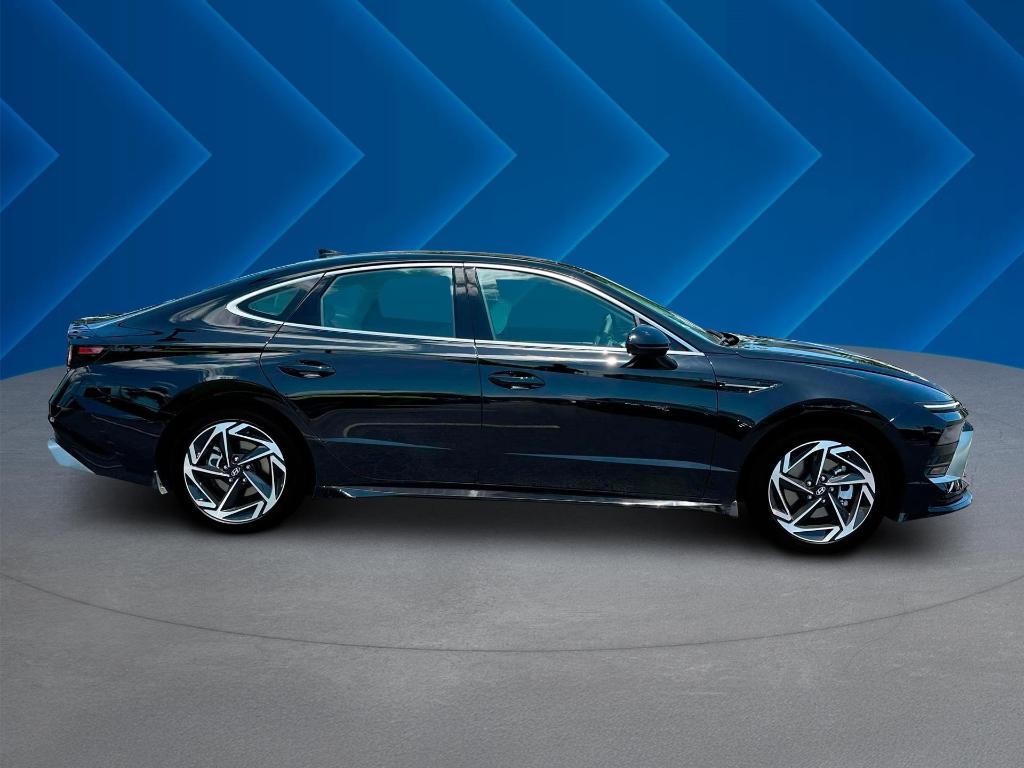 new 2024 Hyundai Sonata car, priced at $27,950