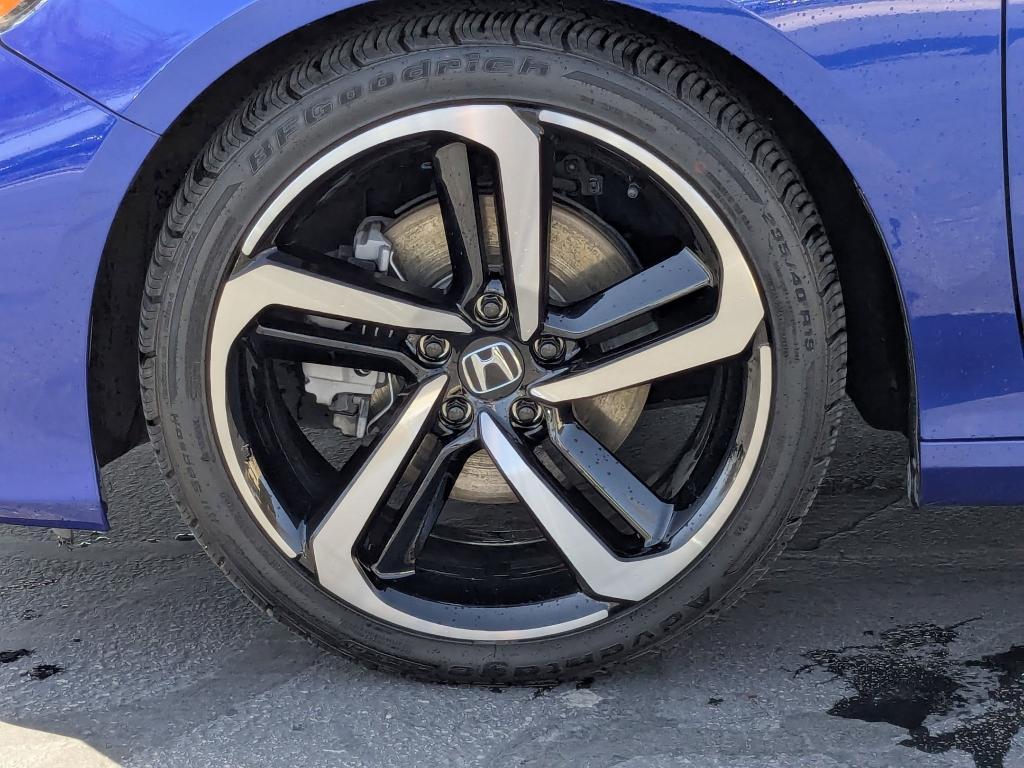 used 2022 Honda Accord Hybrid car, priced at $22,950