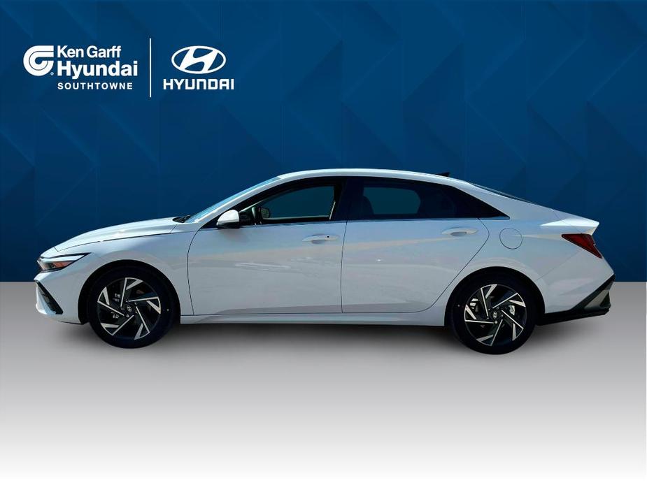 new 2024 Hyundai Elantra car, priced at $24,735