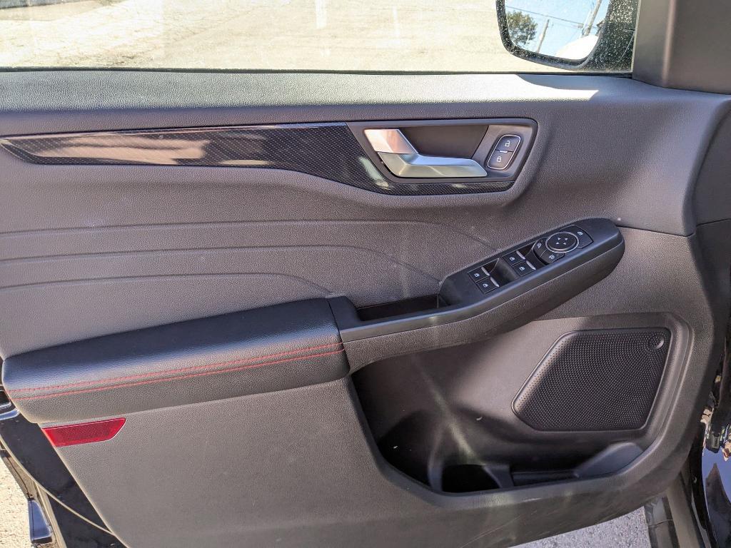 used 2024 Ford Escape car, priced at $24,950
