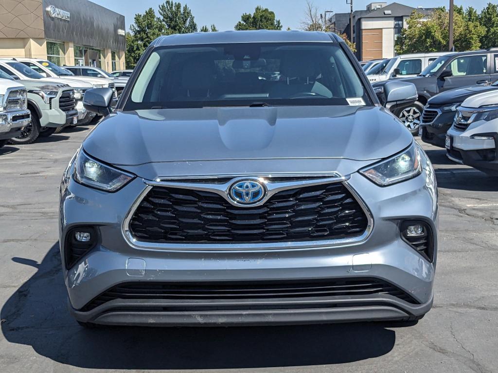 used 2021 Toyota Highlander Hybrid car, priced at $22,950