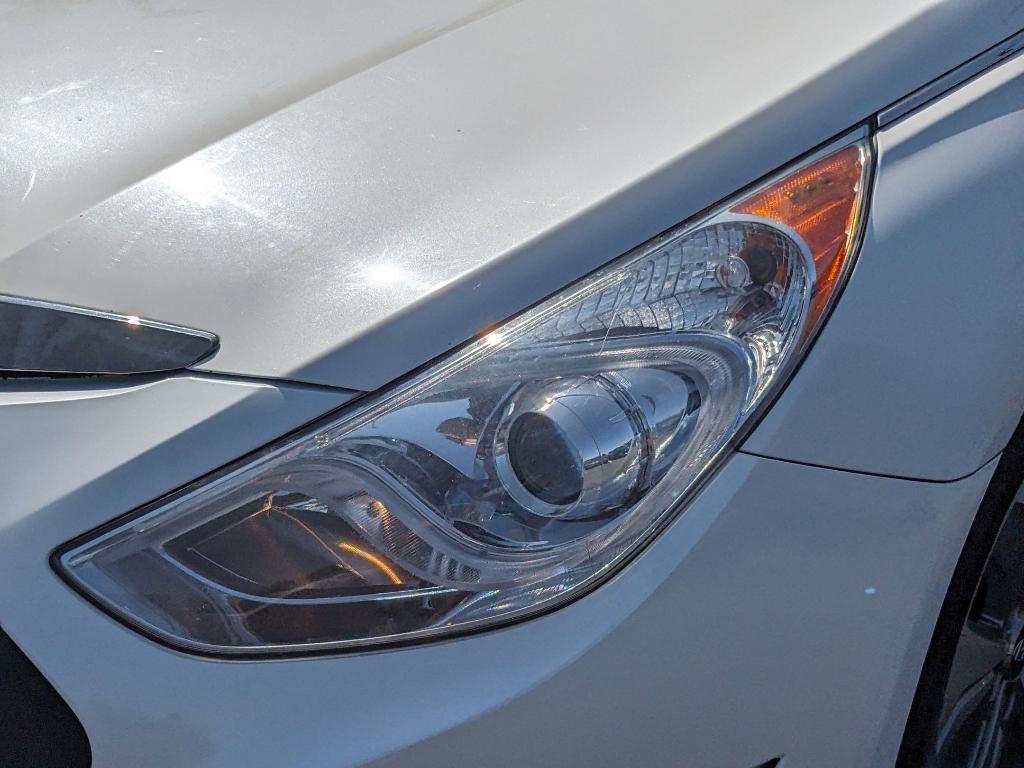 used 2014 Hyundai Sonata Hybrid car, priced at $8,950
