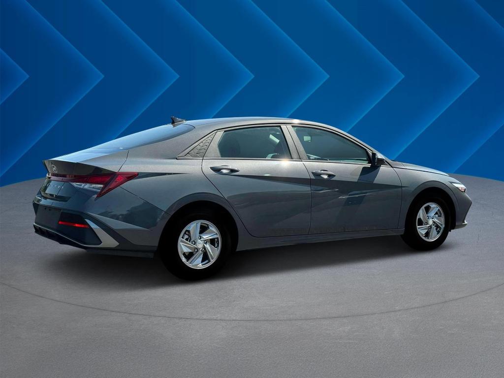 new 2025 Hyundai Elantra car, priced at $22,283
