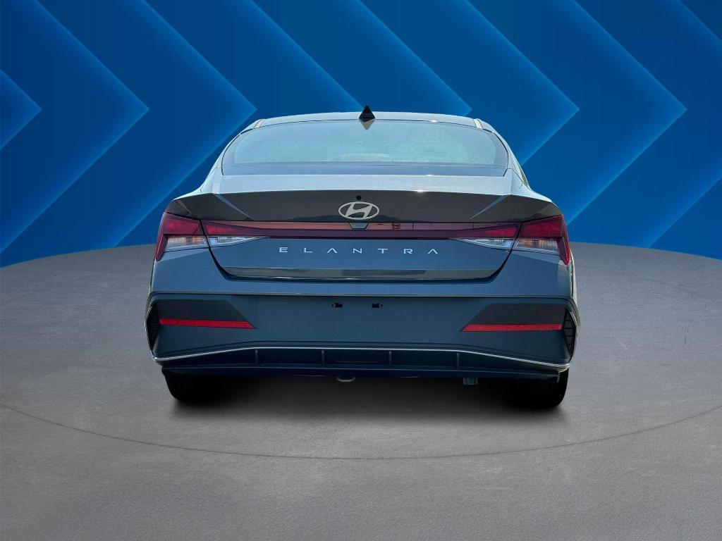 new 2025 Hyundai Elantra car, priced at $22,283