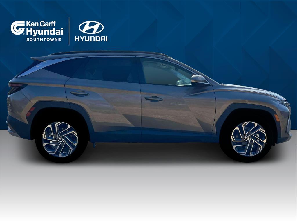 new 2025 Hyundai TUCSON Hybrid car, priced at $42,204