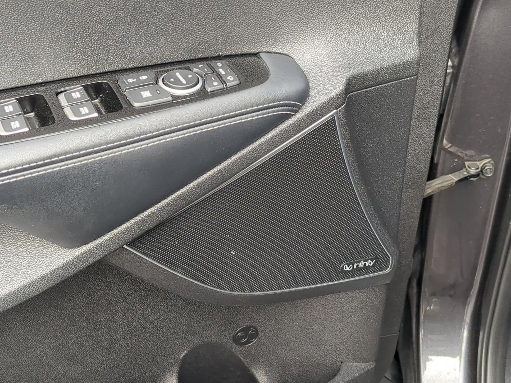 used 2016 Kia Sorento car, priced at $9,650