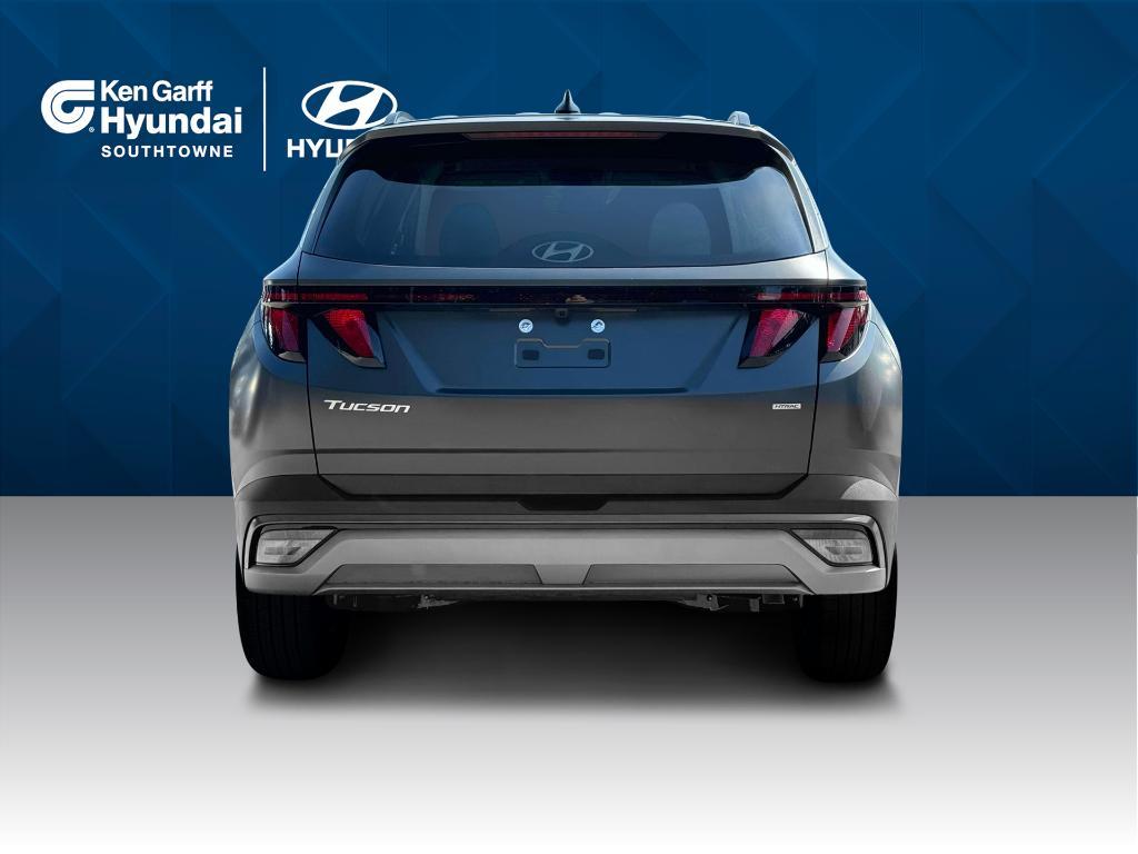 new 2025 Hyundai Tucson car, priced at $33,004