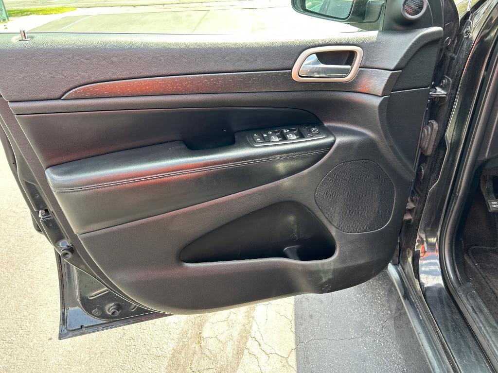 used 2016 Jeep Grand Cherokee car, priced at $11,450