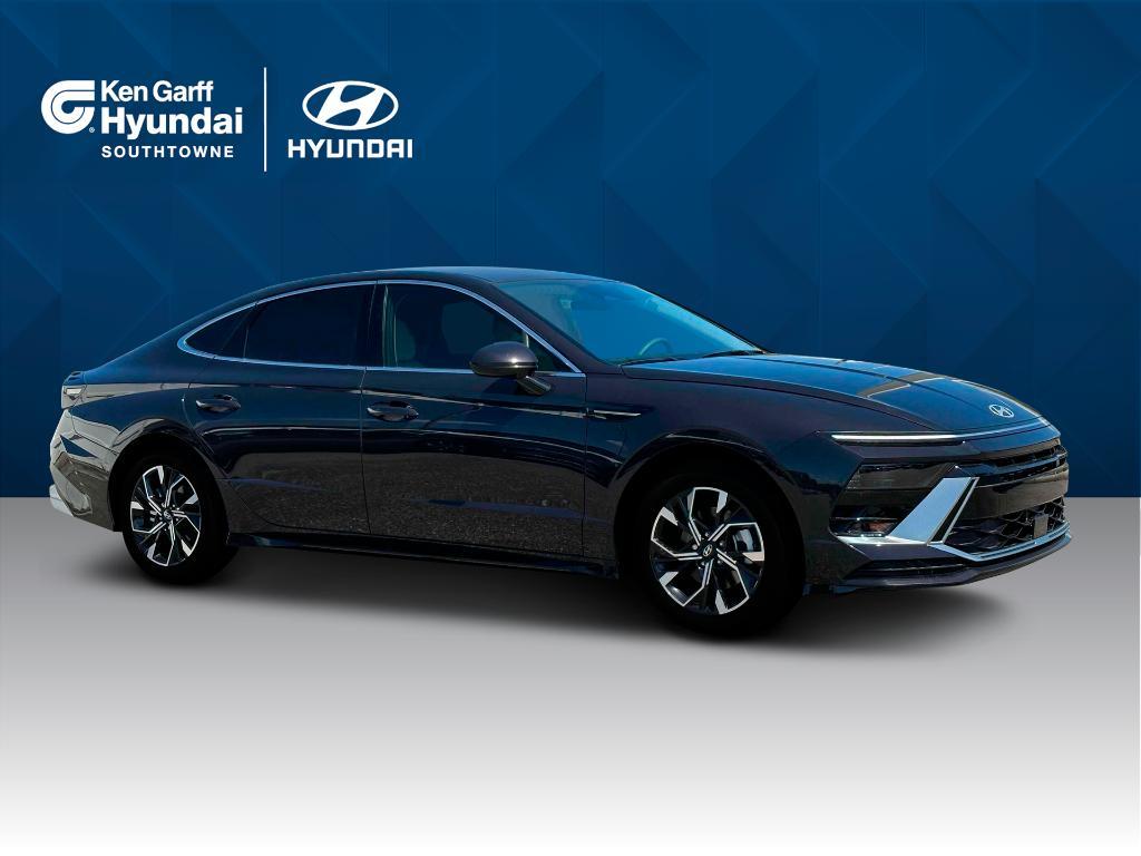 new 2025 Hyundai Sonata car, priced at $28,405