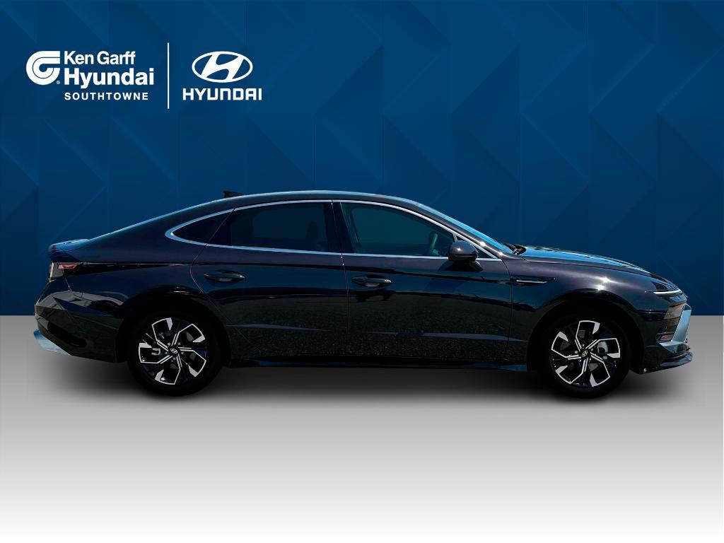 new 2025 Hyundai Sonata car, priced at $28,405