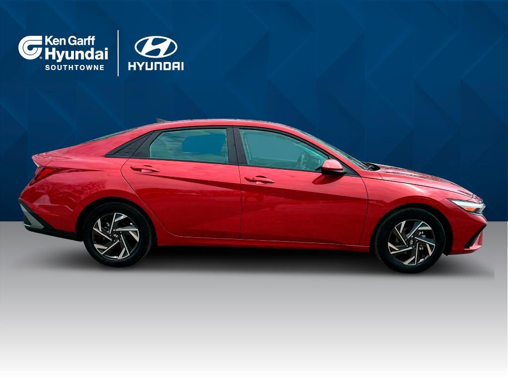 new 2024 Hyundai Elantra car, priced at $22,569