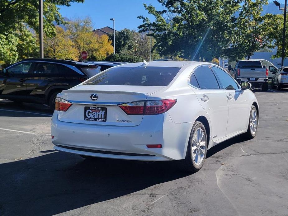 used 2014 Lexus ES 300h car, priced at $15,496