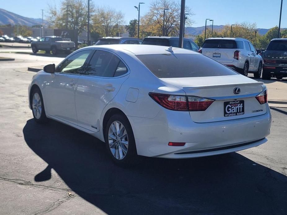 used 2014 Lexus ES 300h car, priced at $15,496