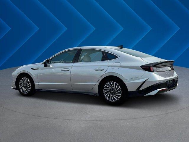 new 2025 Hyundai Sonata Hybrid car, priced at $37,557