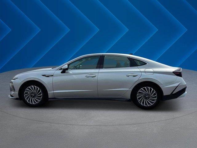 new 2025 Hyundai Sonata Hybrid car, priced at $37,557
