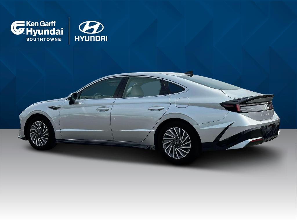 new 2025 Hyundai Sonata Hybrid car, priced at $37,355