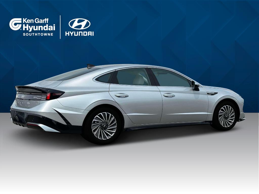 new 2025 Hyundai Sonata Hybrid car, priced at $37,355