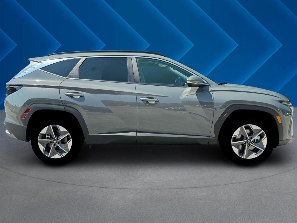 new 2025 Hyundai Tucson car, priced at $33,554