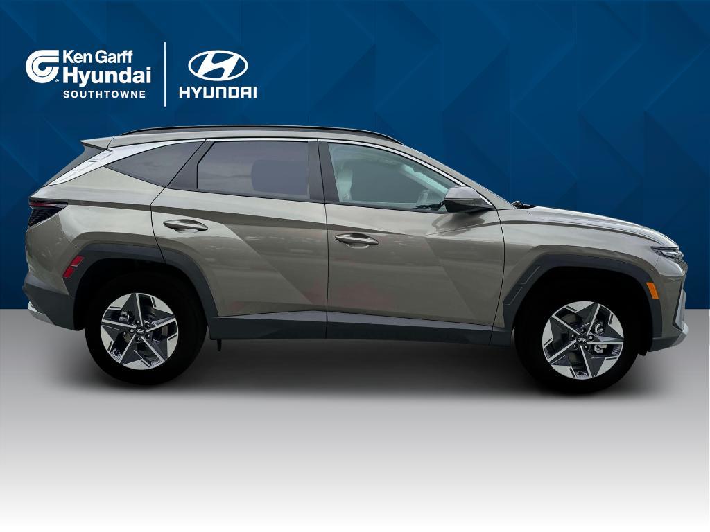 new 2025 Hyundai TUCSON Hybrid car, priced at $37,350