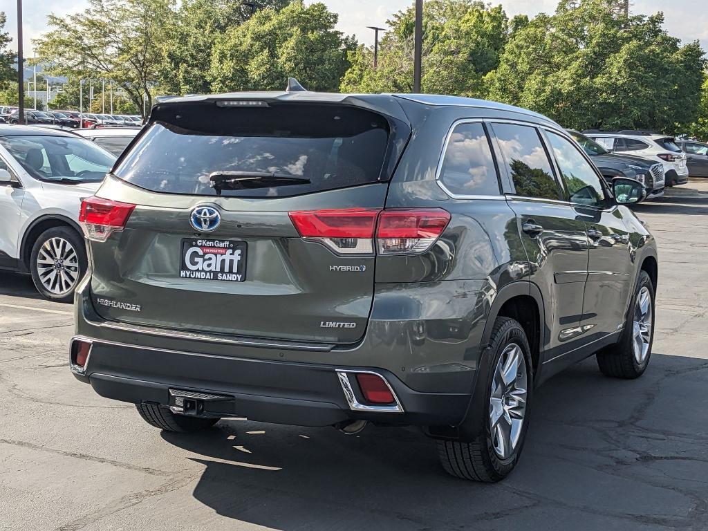 used 2018 Toyota Highlander Hybrid car, priced at $21,950