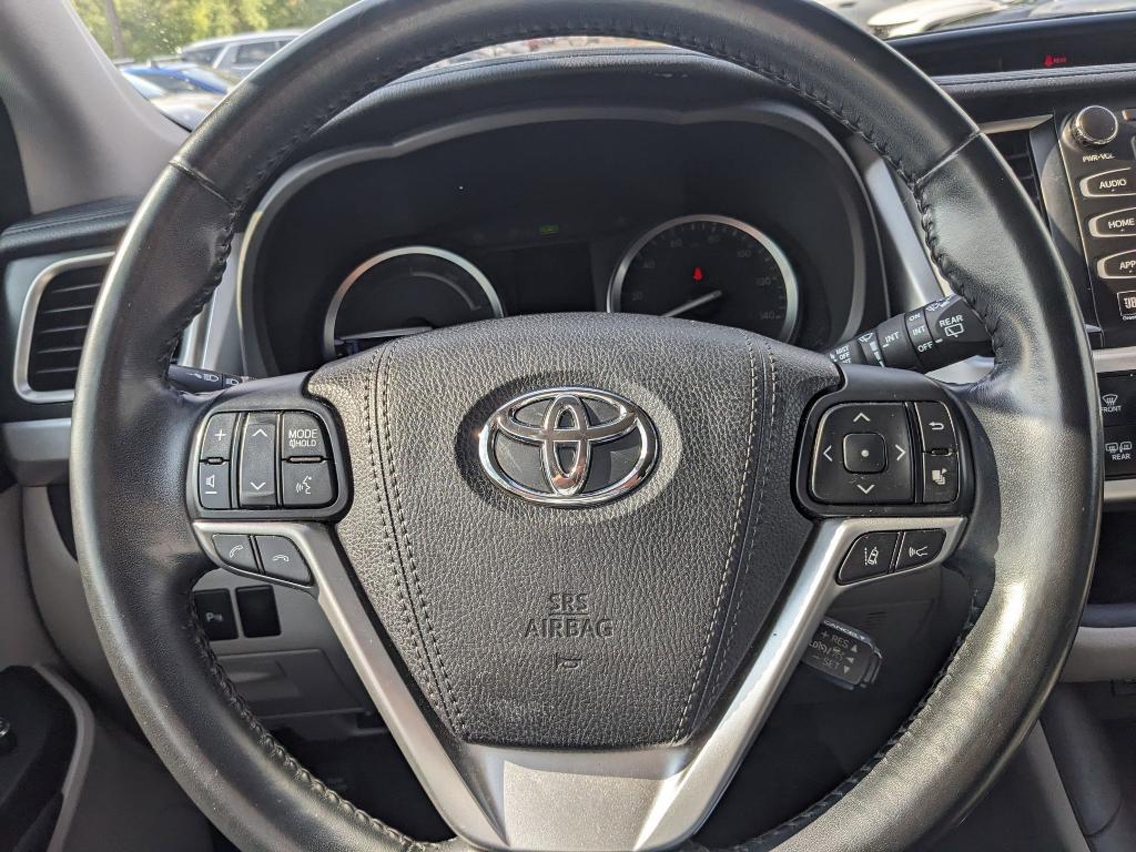 used 2018 Toyota Highlander Hybrid car, priced at $21,950