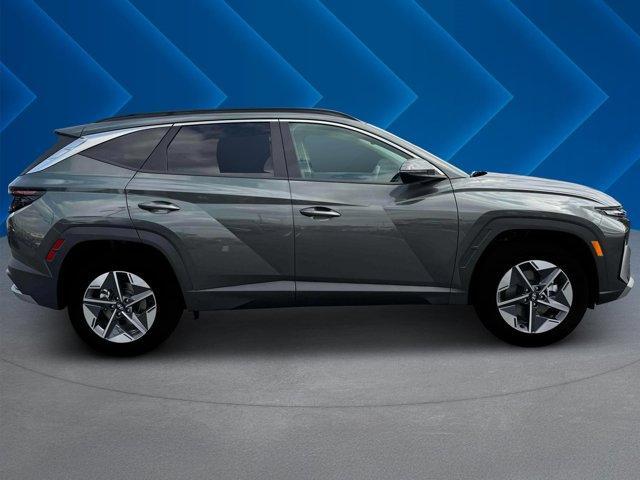 new 2025 Hyundai TUCSON Hybrid car, priced at $35,839