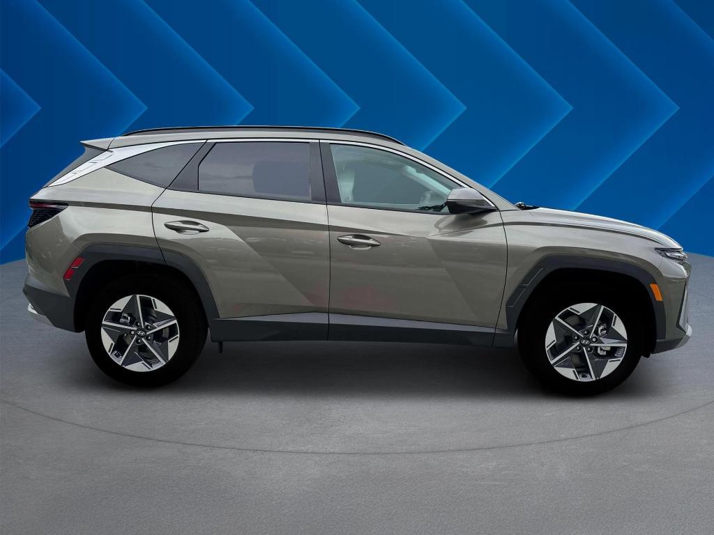 new 2025 Hyundai TUCSON Hybrid car, priced at $32,255