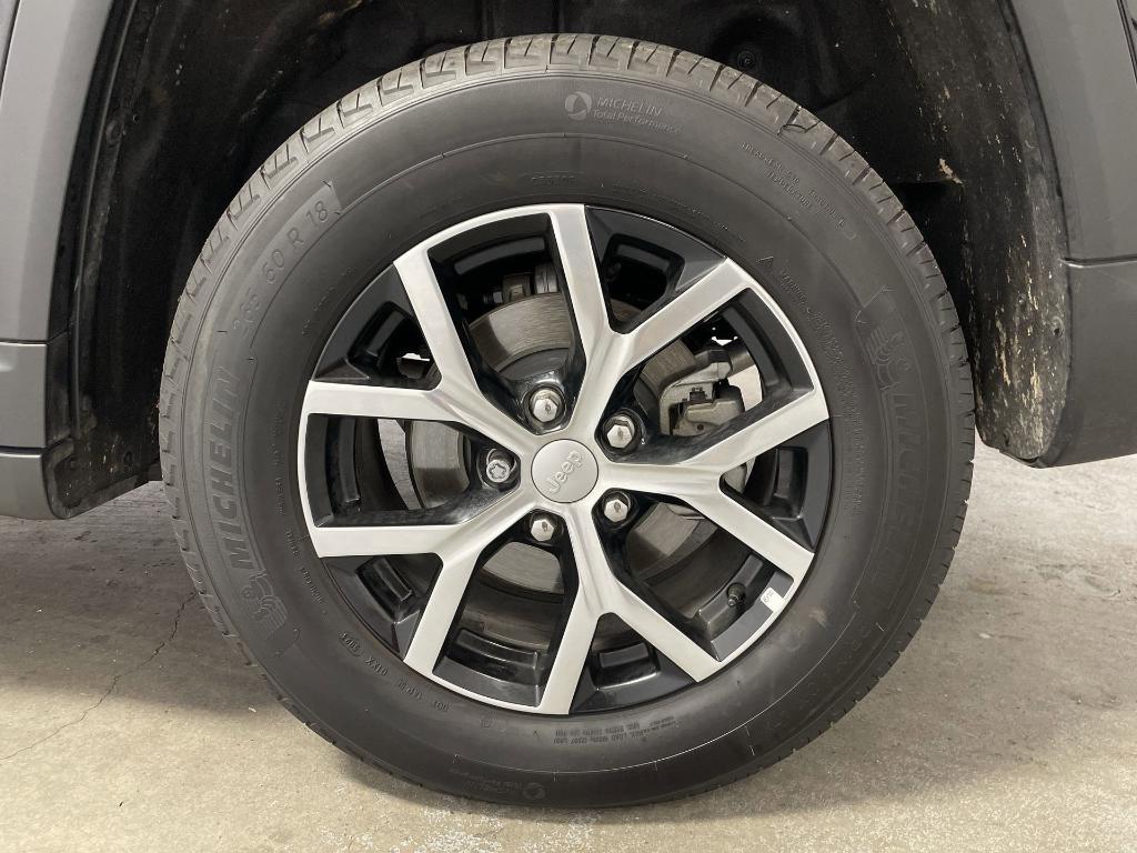 used 2024 Jeep Grand Cherokee car, priced at $41,250