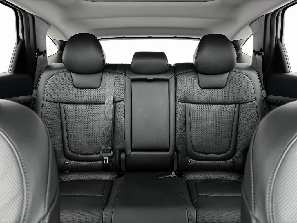 new 2025 Hyundai TUCSON Hybrid car, priced at $40,689