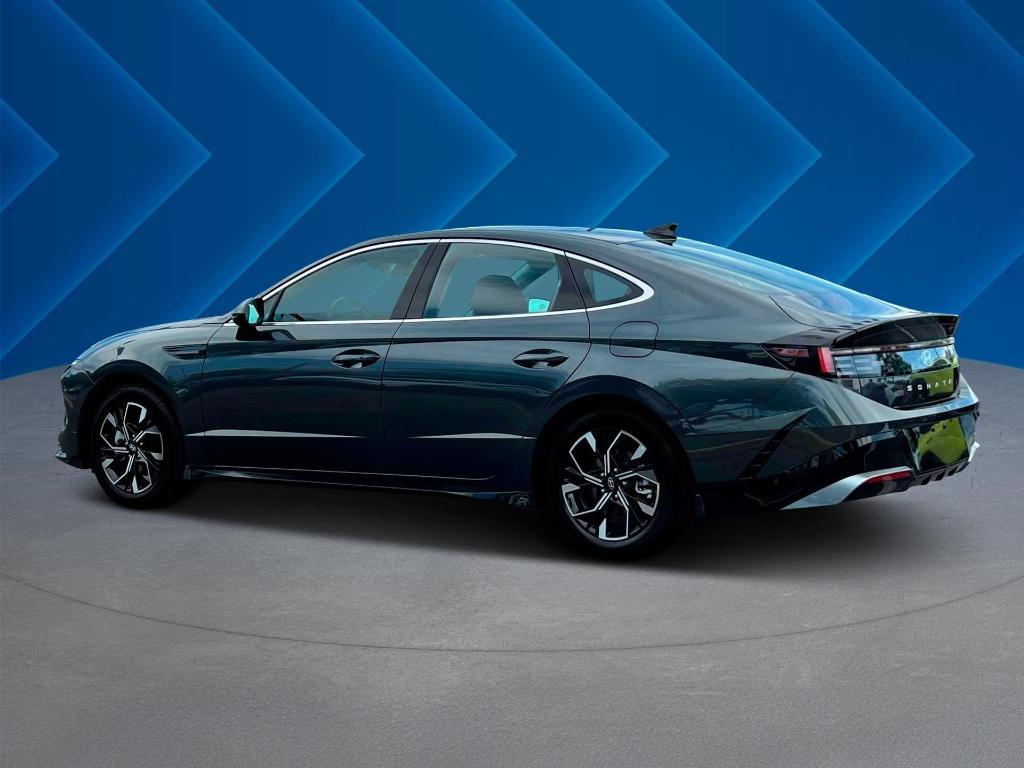 new 2025 Hyundai Sonata car, priced at $29,111