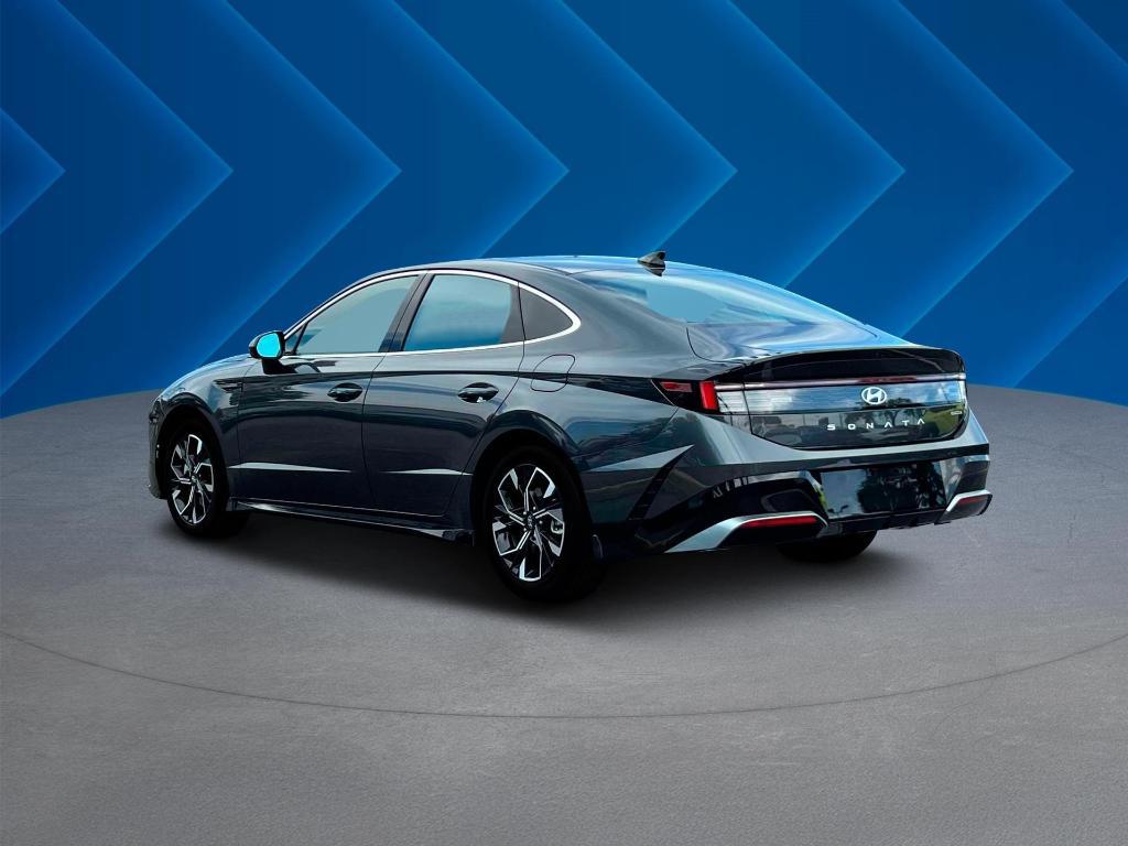 new 2025 Hyundai Sonata car, priced at $29,111