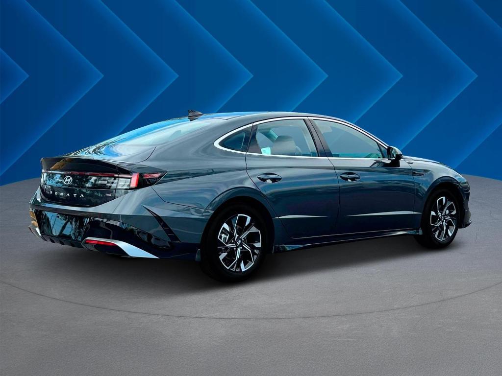 new 2025 Hyundai Sonata car, priced at $29,111