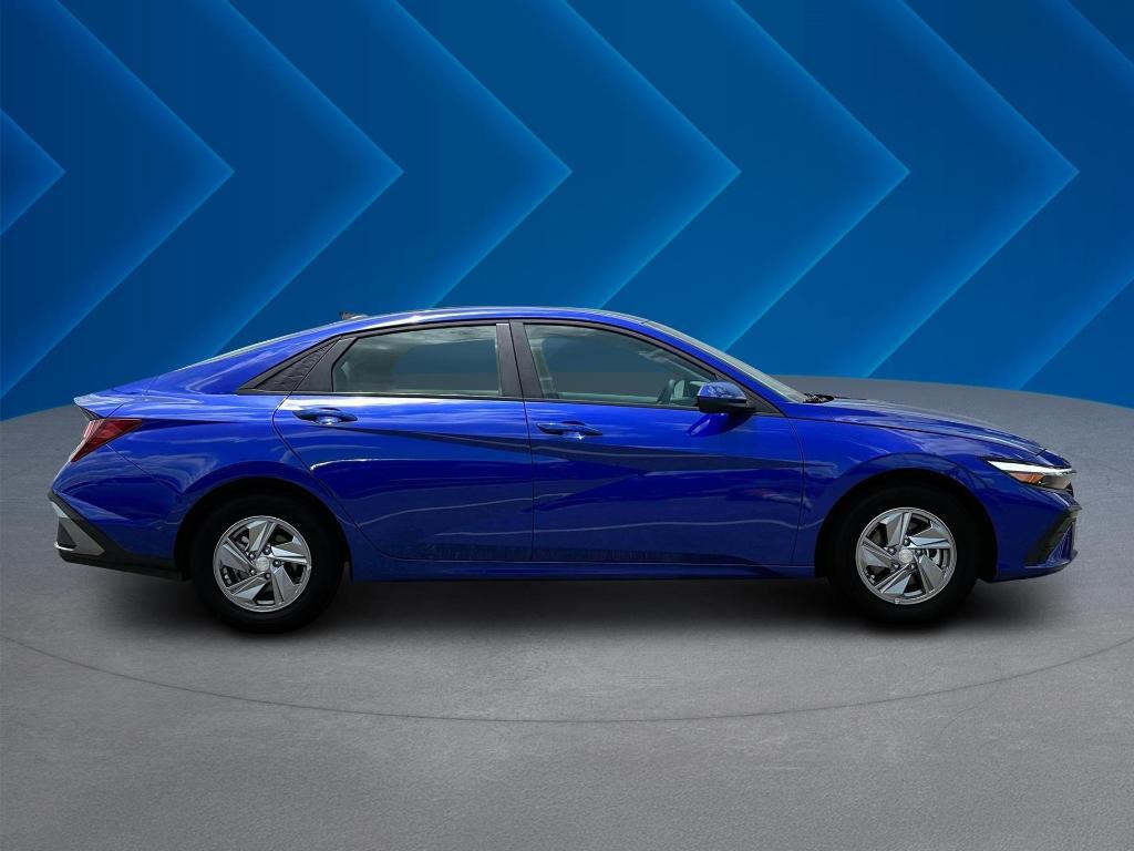 new 2025 Hyundai Elantra car, priced at $22,233
