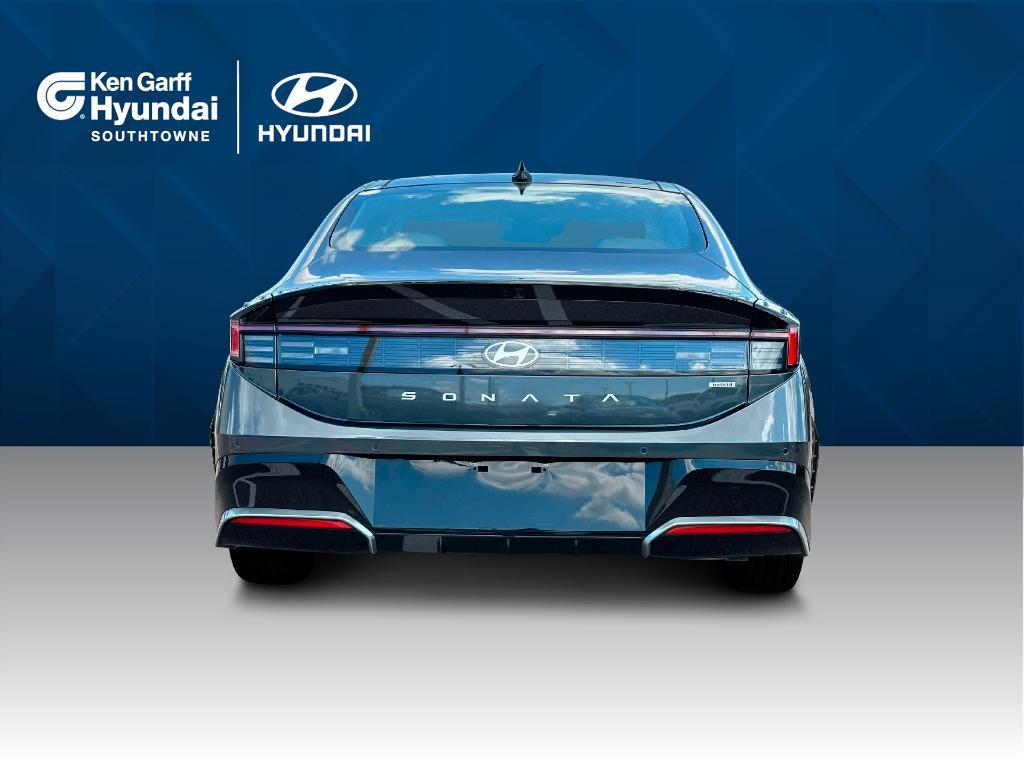 new 2025 Hyundai Sonata Hybrid car, priced at $37,400