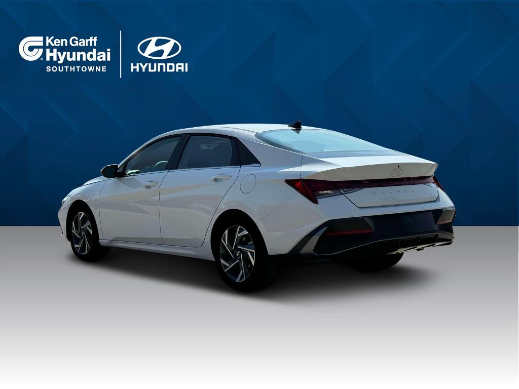 new 2025 Hyundai Elantra HEV car, priced at $31,555