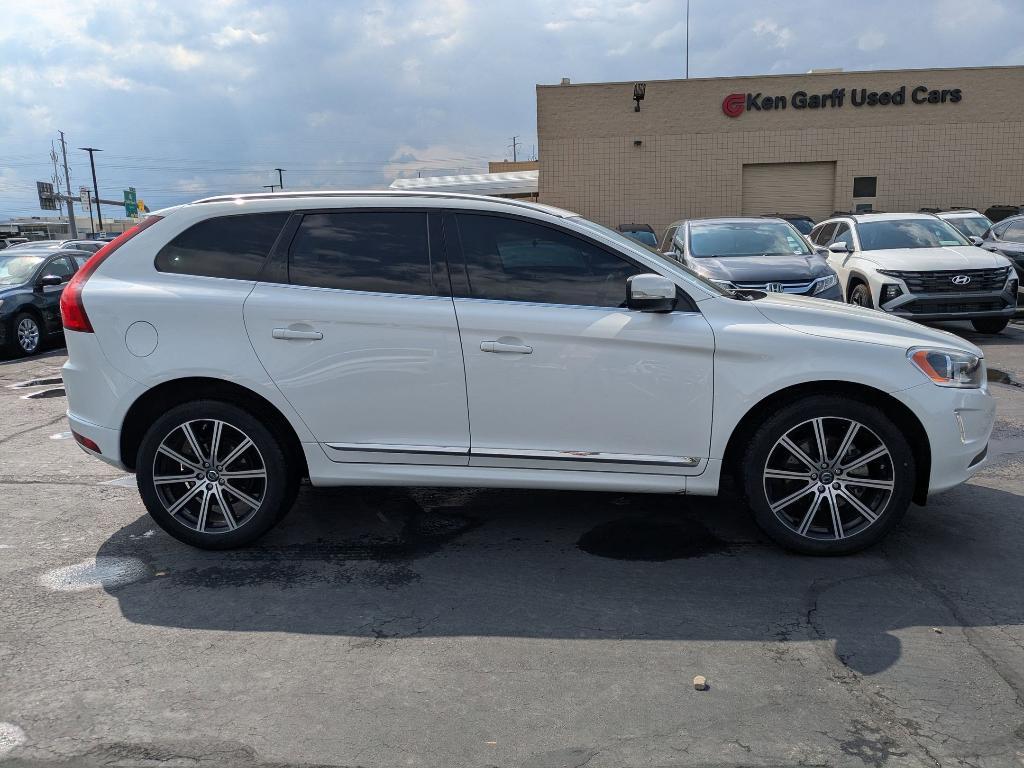 used 2015 Volvo XC60 car, priced at $11,250