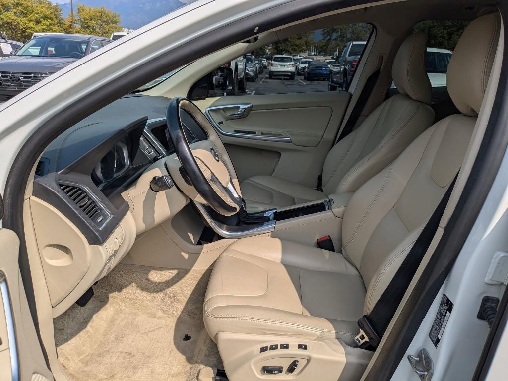 used 2015 Volvo XC60 car, priced at $11,250