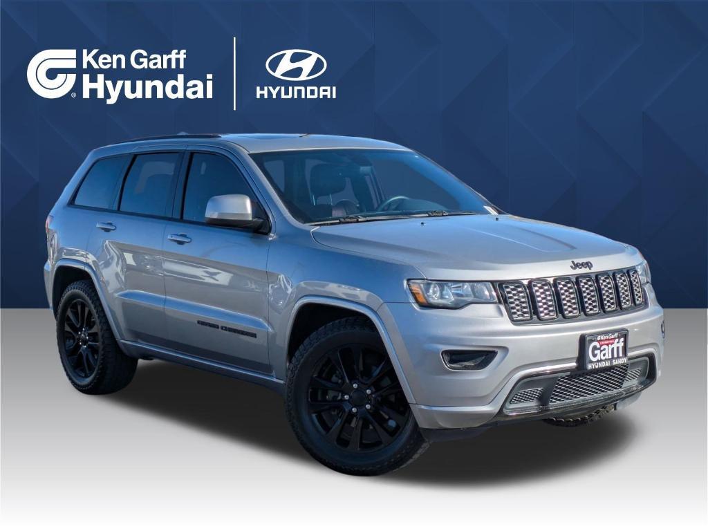 used 2017 Jeep Grand Cherokee car, priced at $14,276