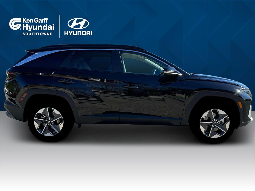 new 2025 Hyundai Tucson car, priced at $33,897