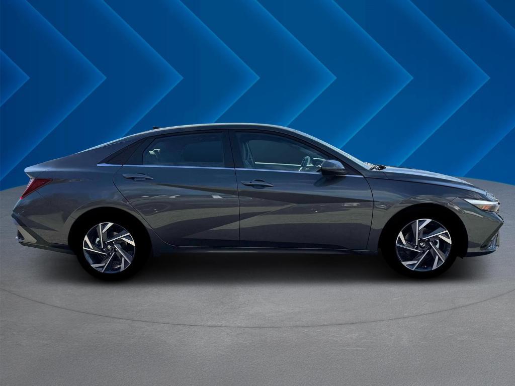 new 2025 Hyundai Elantra car, priced at $24,283