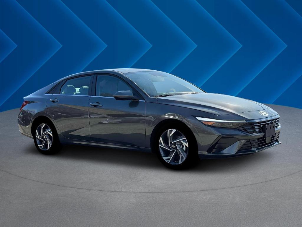 new 2025 Hyundai Elantra car, priced at $24,283