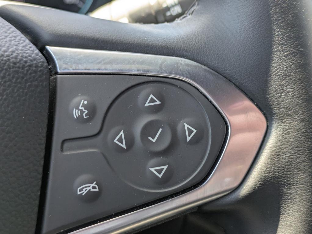 used 2023 Chevrolet Traverse car, priced at $29,950