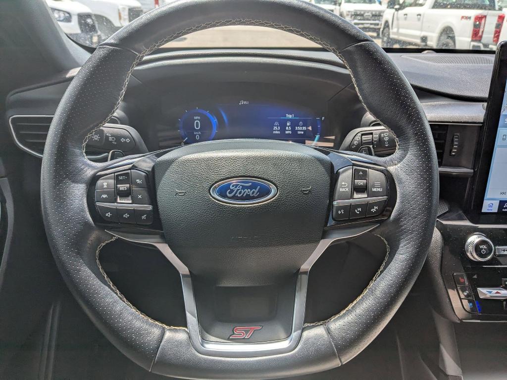 used 2022 Ford Explorer car, priced at $40,450