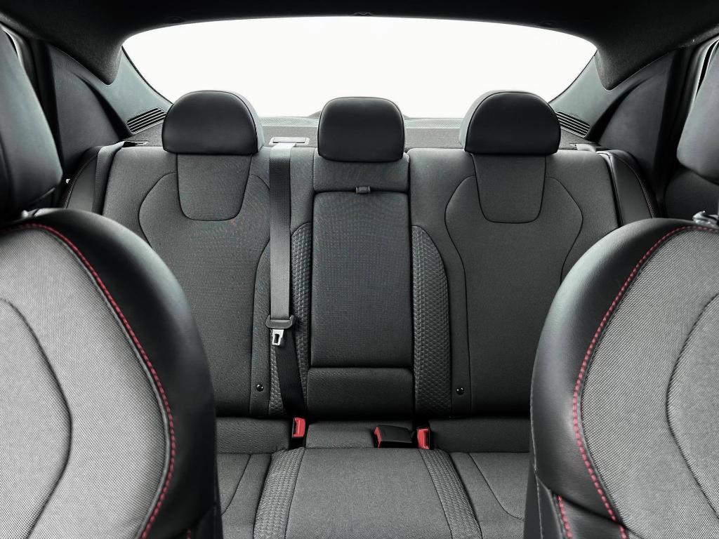 new 2025 Hyundai Elantra car, priced at $28,652
