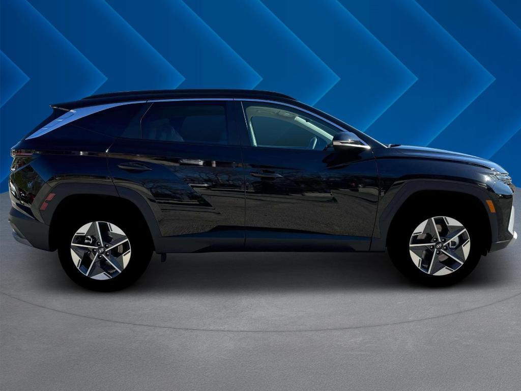 new 2025 Hyundai Tucson car, priced at $33,905
